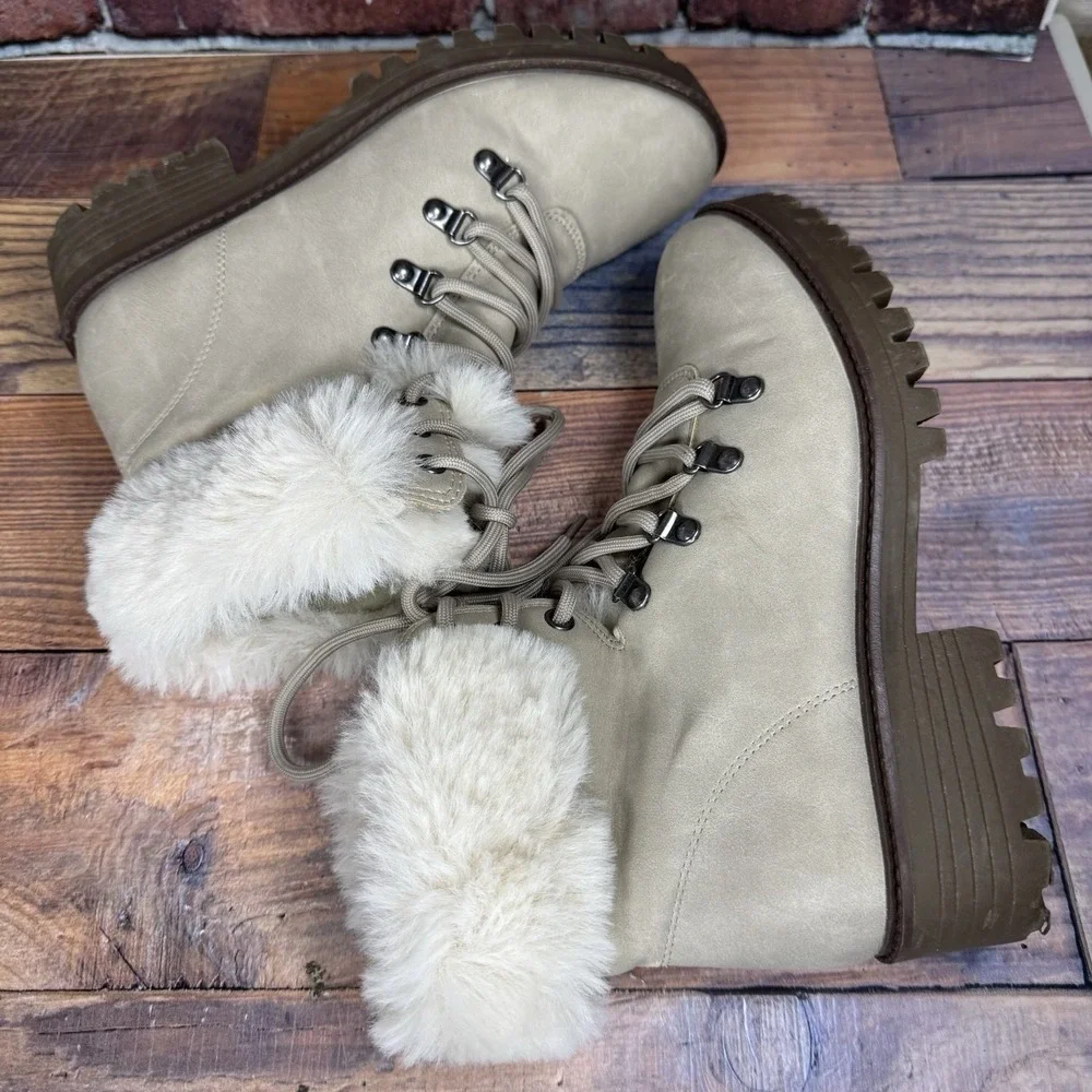 Union Bay Womens Sz 10 Ankle Bootie Winter Boots Suede Faux Fur Lace Up Kingston